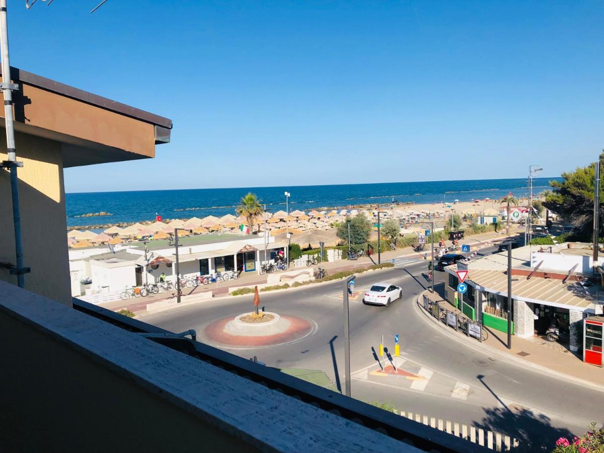 Sunrise Beach House - Sea View Apartment Montesilvano Exterior photo